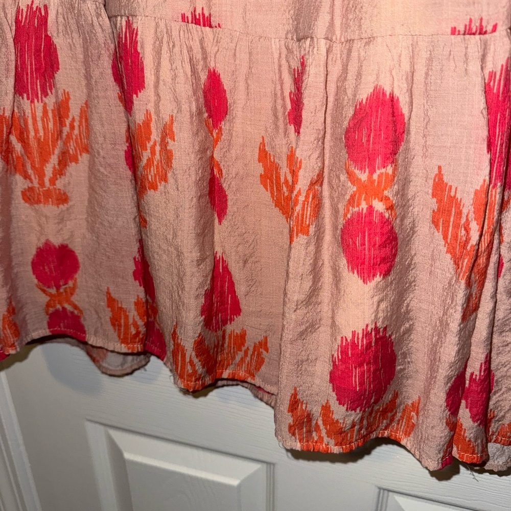 THML Pink and Red Puff Sleeve Blouse - Picture 5 of 6